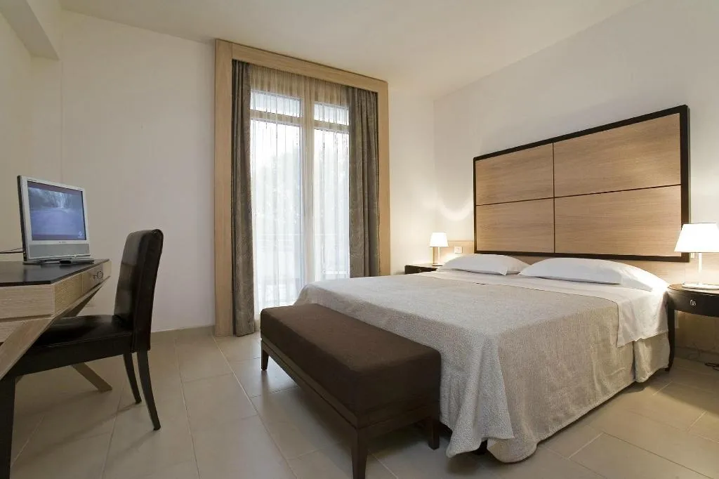 DOUBLE SINGLE USE CLASSIC Room, The Pelican Beach Resort & Spa - Adults Only, Olbia
