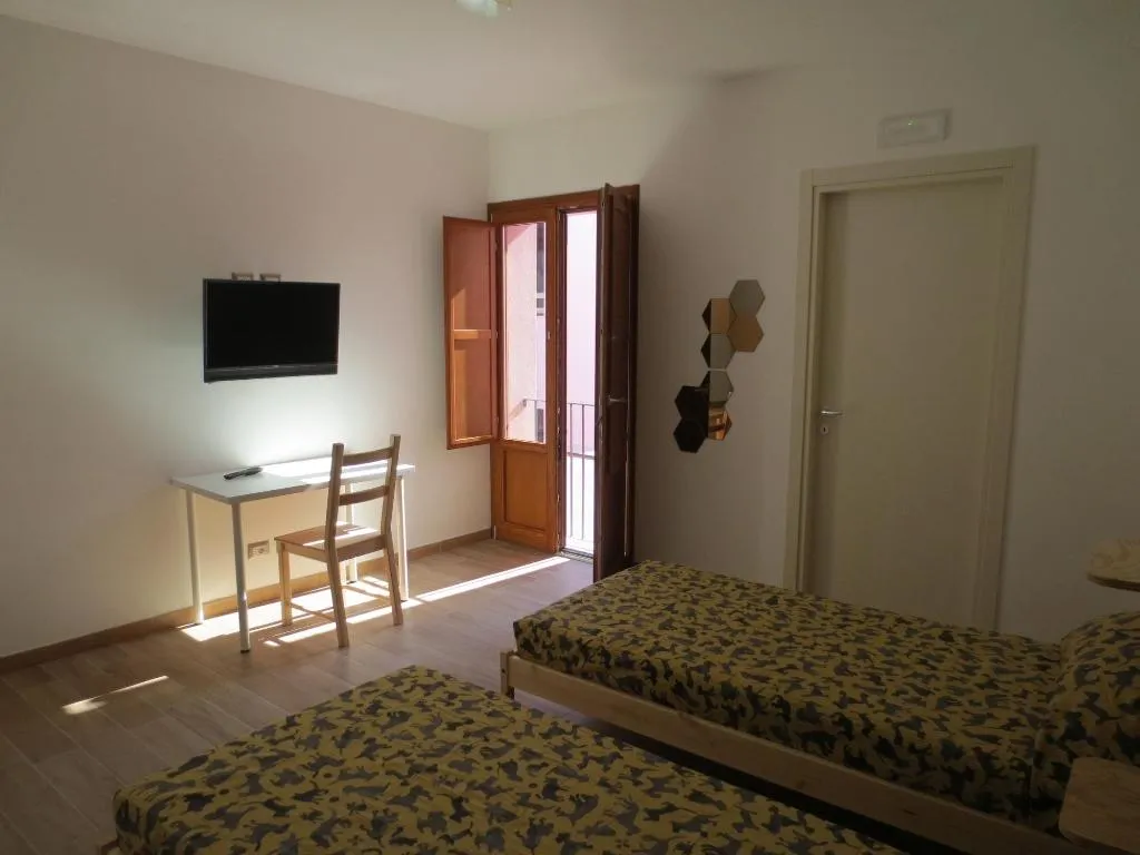 Room, B&B Vergilia, Catania