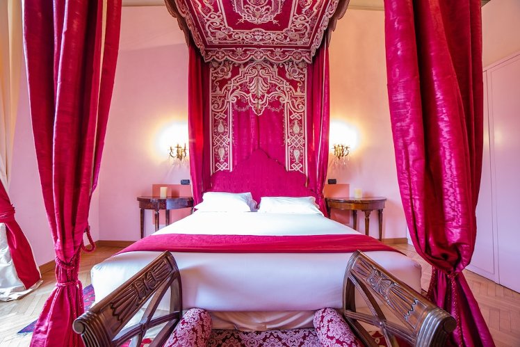 B&B Galileo 2000, Florence
