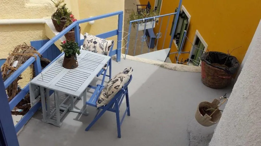 Room, Emmantina Houses, Santorini
