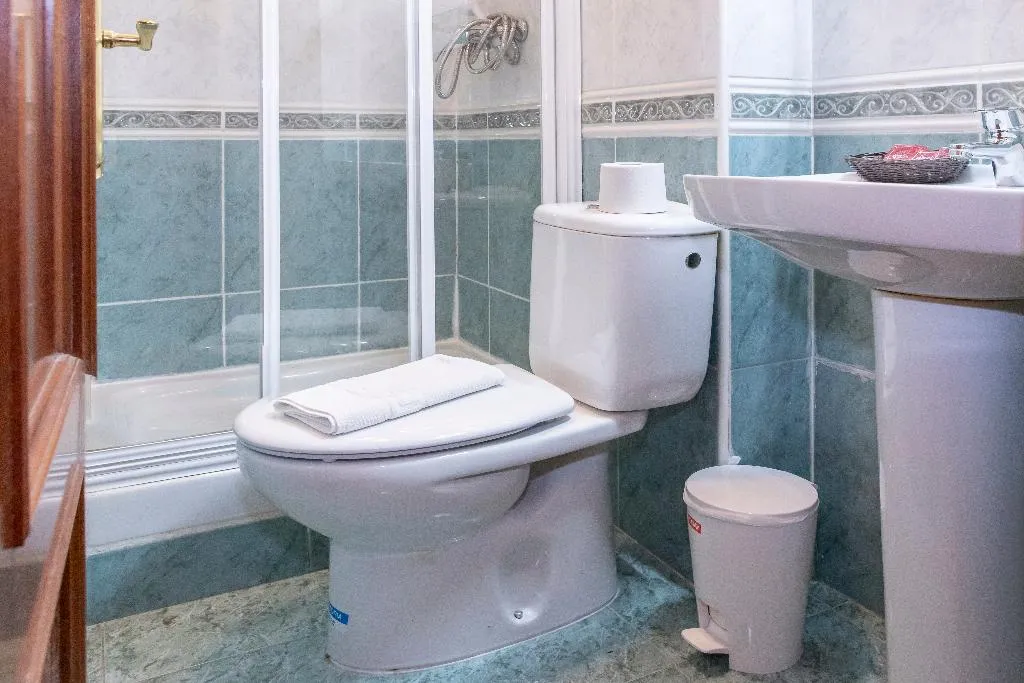 SINGLE STANDARD Room, Tokio, Madrid
