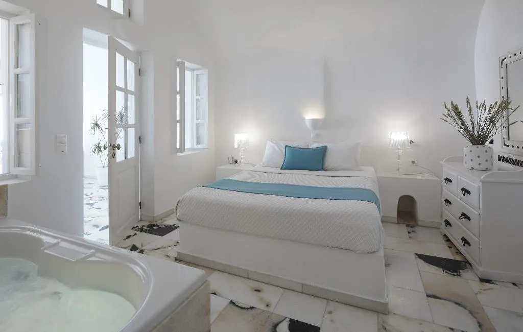 SUITE STANDARD Room, Iliovasilema Hotel & Suites, Santorini