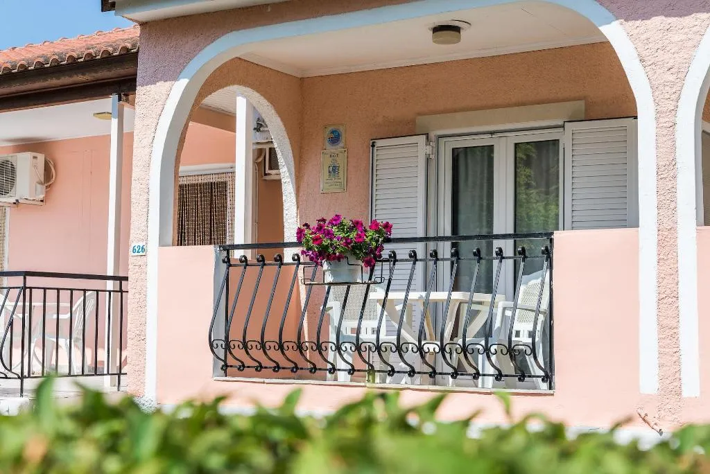 Room, Roussa's Studios and Apartments, Zante