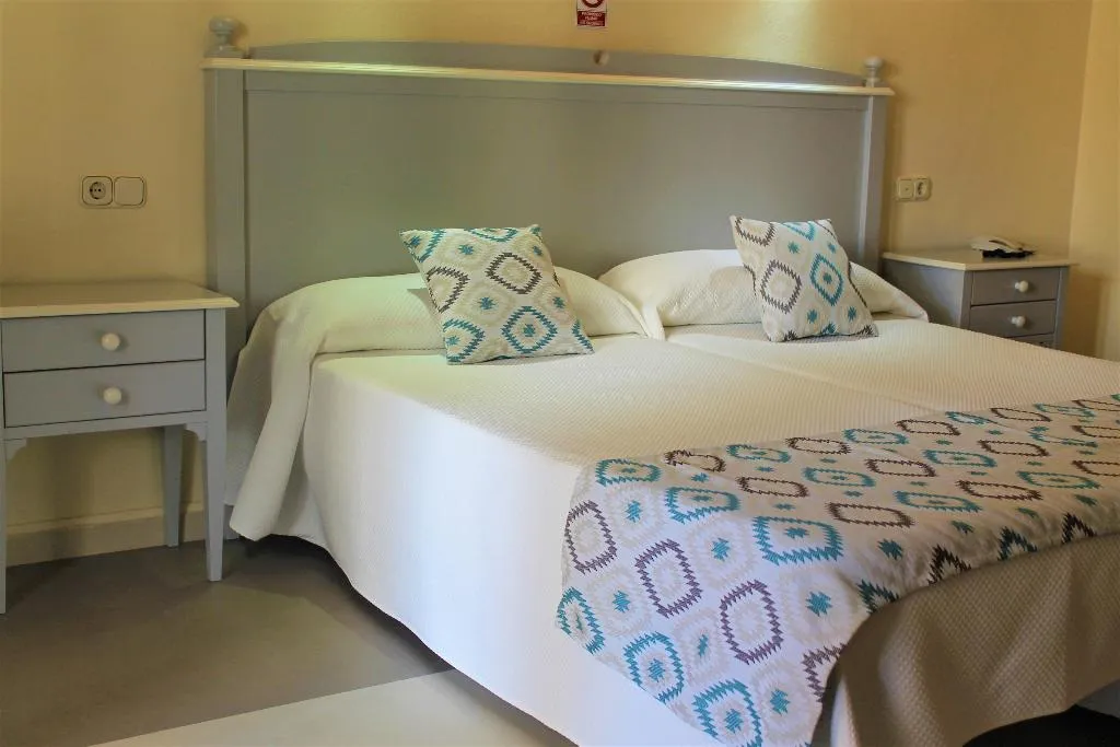 Double or Twin STANDARD Room, Playa Sol, Majorca
