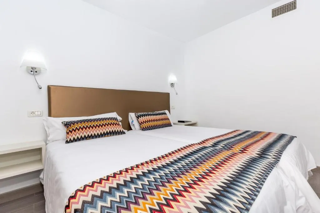 DOUBLE SINGLE USE SUPERIOR Room, Rey Carlos, Gran Canaria