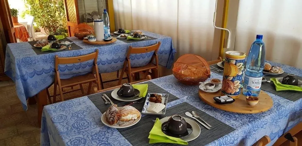 Restaurant, Bouganvillea, Catania