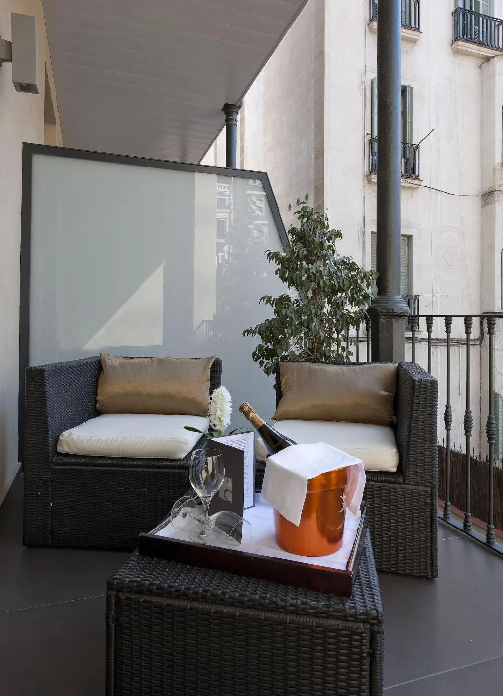 Room, Constanza, Barcelona