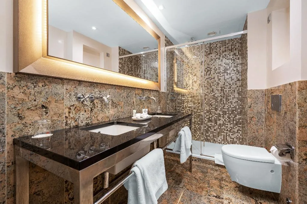 Double or Twin WITH BALCONY Room, Hotel Royal Prague, Prague