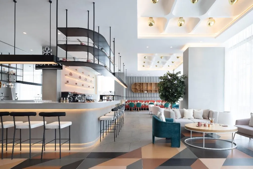 Bar, Ecos Dubai Al Furjan Hotel, Dubai