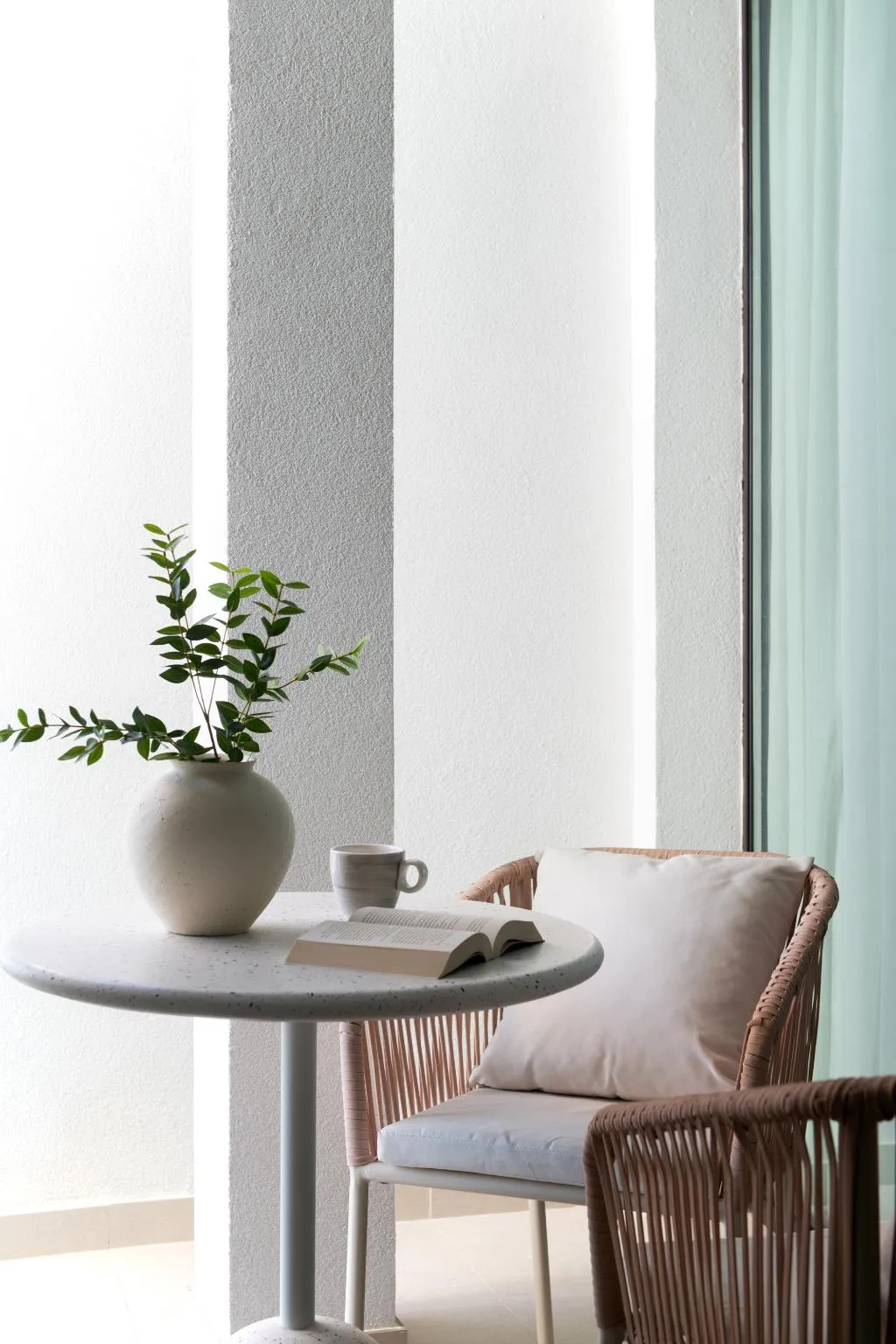 APARTMENT TWO BEDROOMS WITH TERRACE Room, Libere Seville Plaza Nueva, Seville