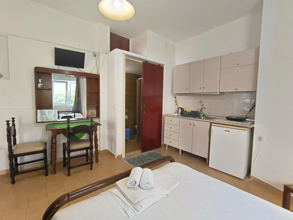 Room, Albatross Apartments, Crete