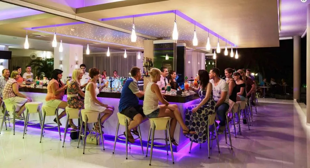 Bar, Cathrin, Rhodes