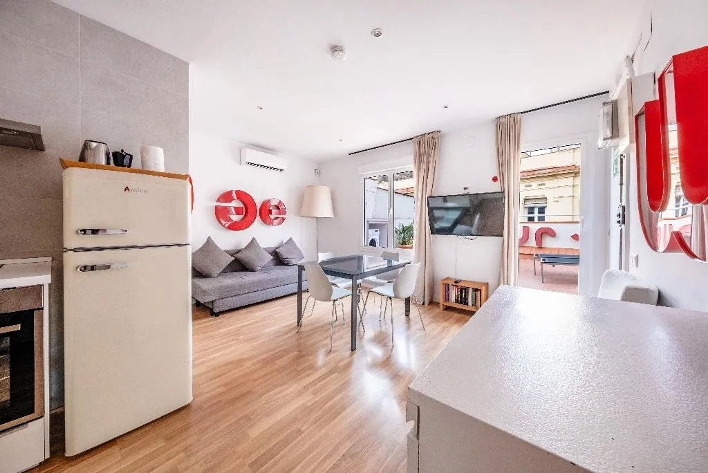 APARTMENT PENTHOUSE Room, Ainb Barcelona Sants Apartments, Barcelona