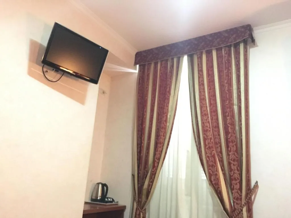 Room, Lam Guest House, Naples