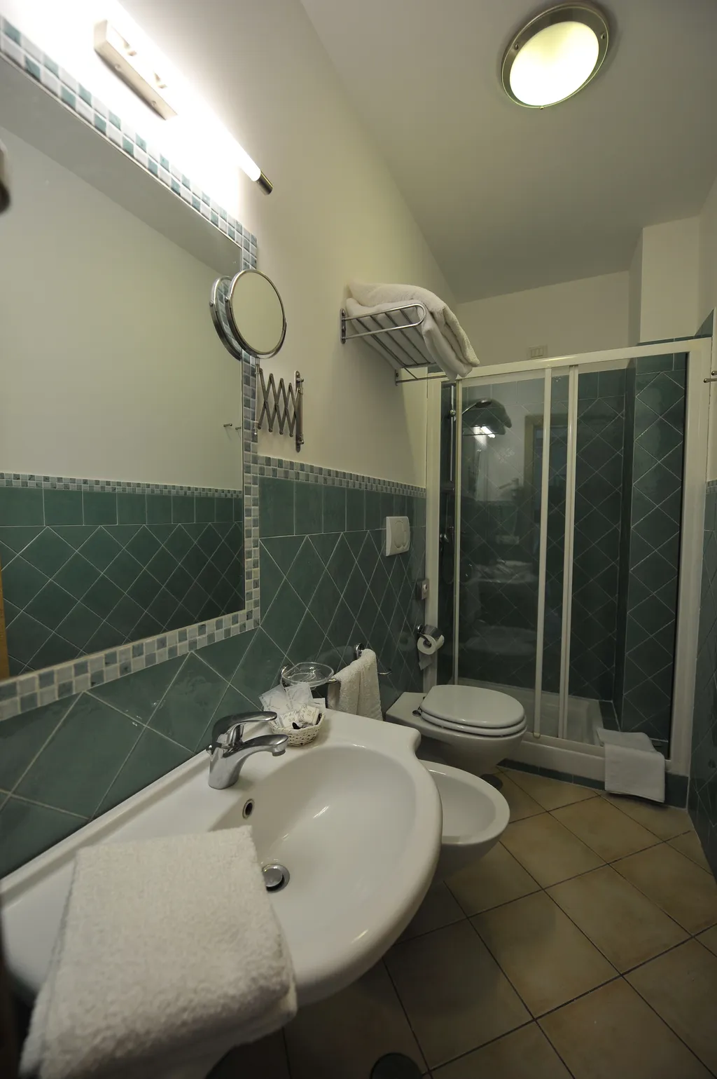 DOUBLE SINGLE USE GARDEN VIEW Room, Relais Francesca, Naples