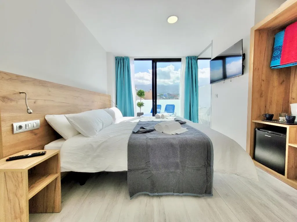 Room, Puerto Azul, Tenerife