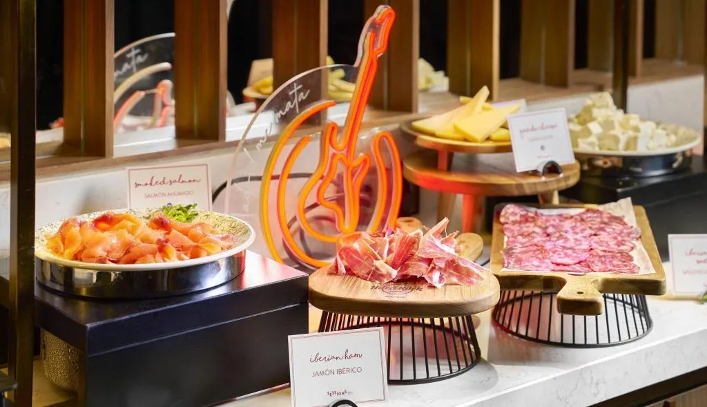 Restaurant, Hard Rock Hotel Madrid, Madrid