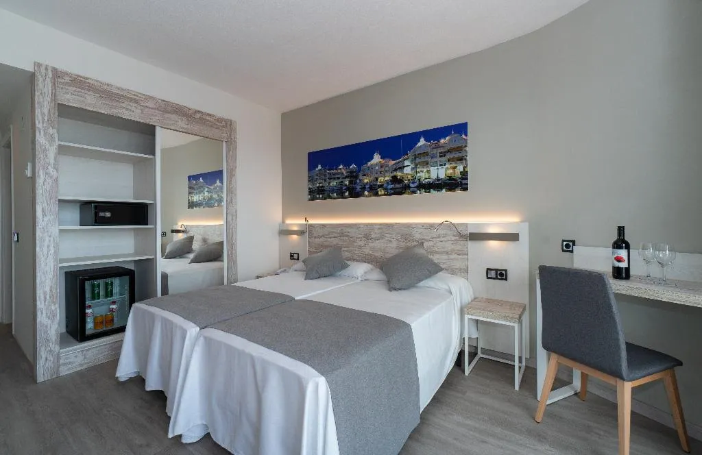 Double or Twin SUPERIOR Room, Medplaya Bali, Costa Del Sol