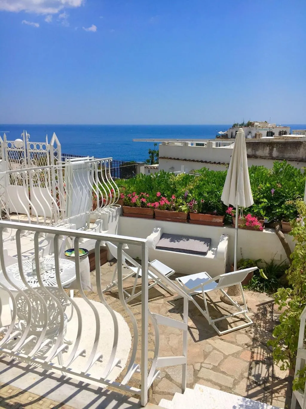 Terrace, Hotel Villa Delle Palme, Naples