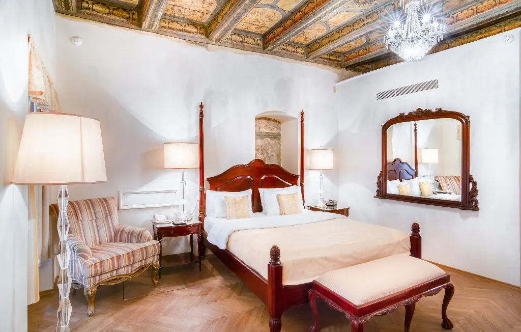 DOUBLE DELUXE Room, The Dominican, Prague