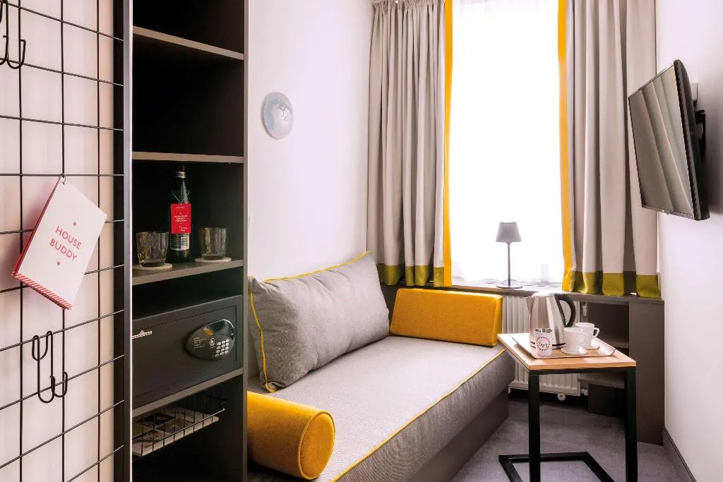Room Accessible Room, Vienna House Easy by Wyndham Cracow, Krakow