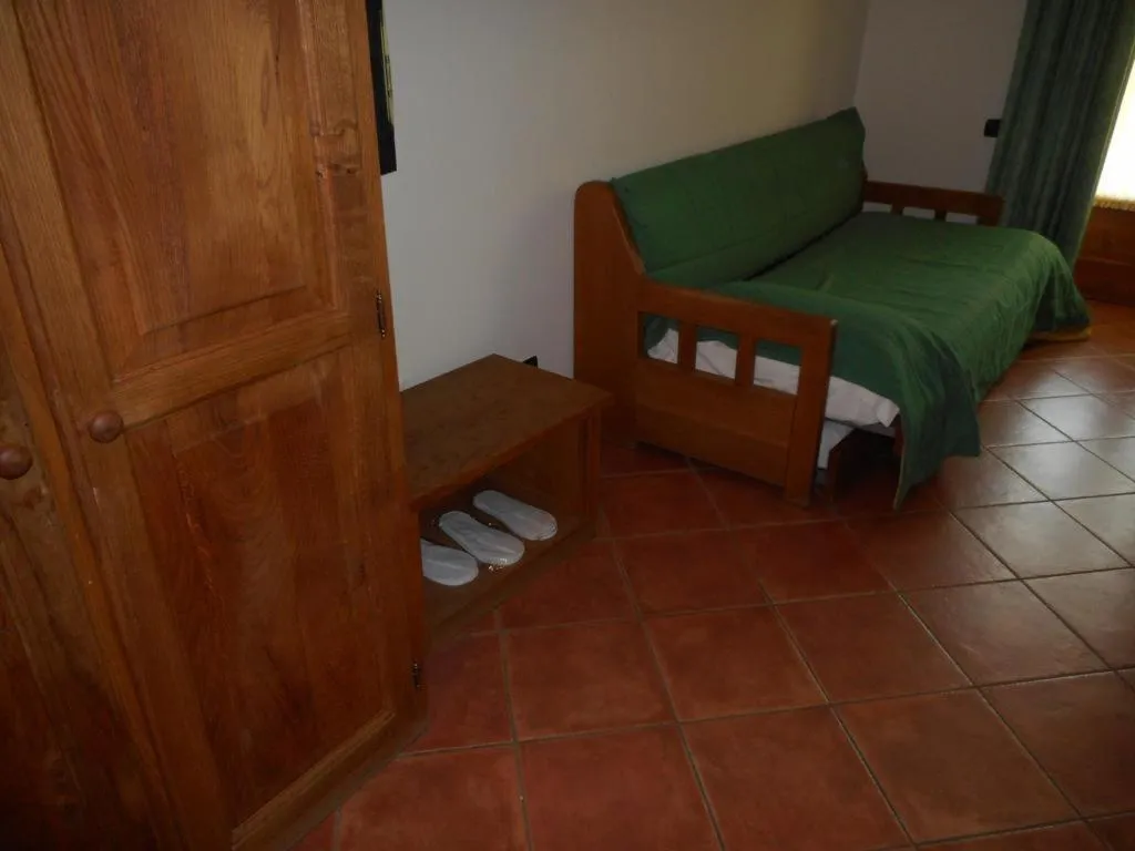 Room, Casalpina Don Barra, Milan