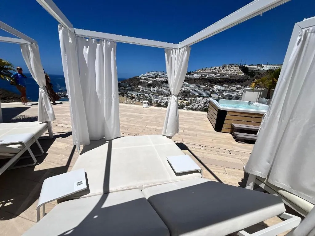 Terrace, Grand Horizon Resort Boutique, Gran Canaria