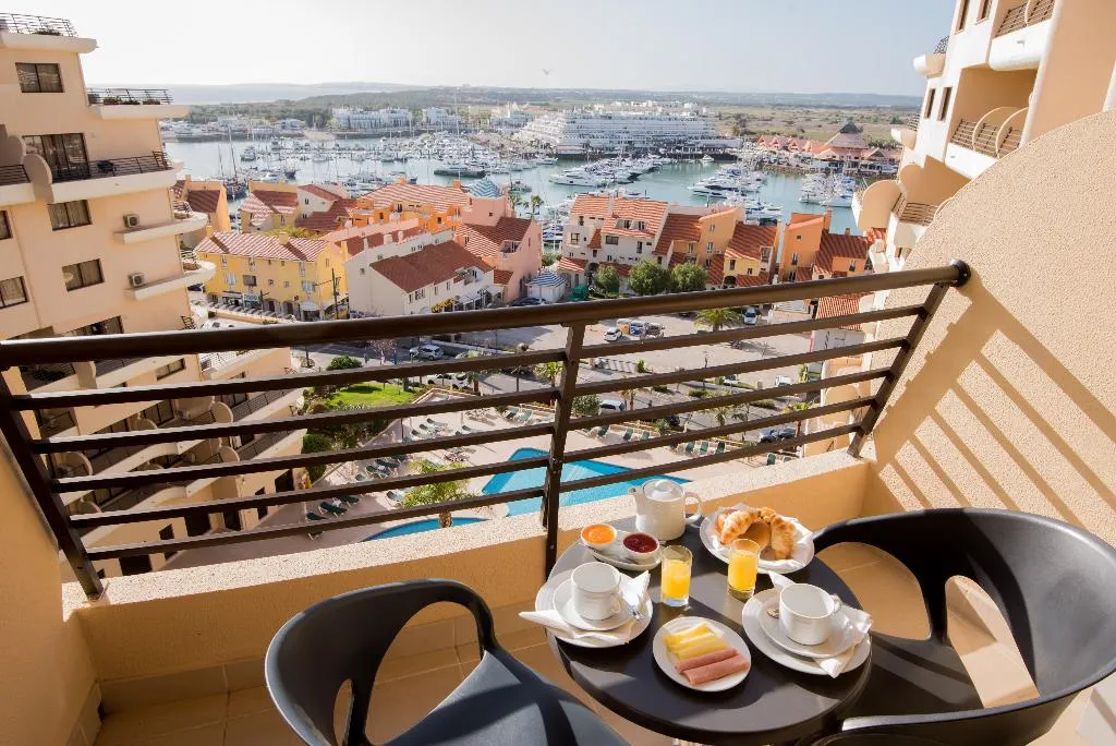 Double or Twin SEA VIEW Room, Vila Gale Marina, Algarve
