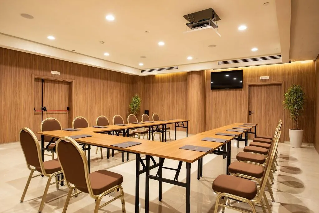 Conferences, Gold Tower Lifestyle Hotel, Naples