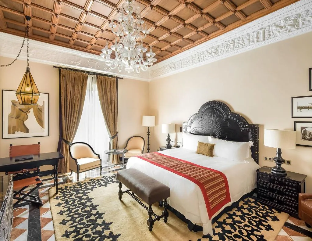 Room, Alfonso XIII, Seville