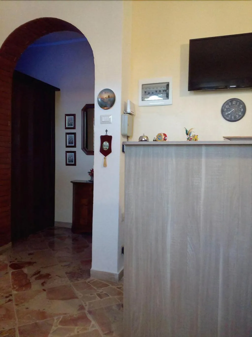 Sports and Entertainment, B B Terra Del Sole, Catania