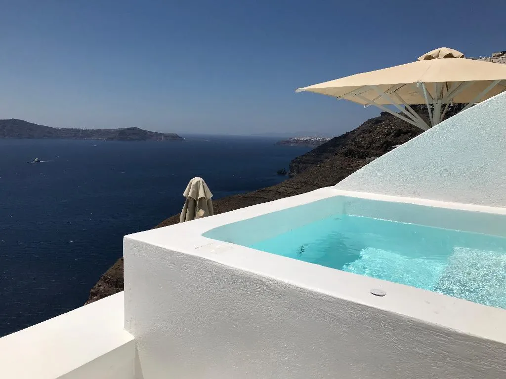 VILLA WITH JACUZZI Room, Panorama Suites, Santorini