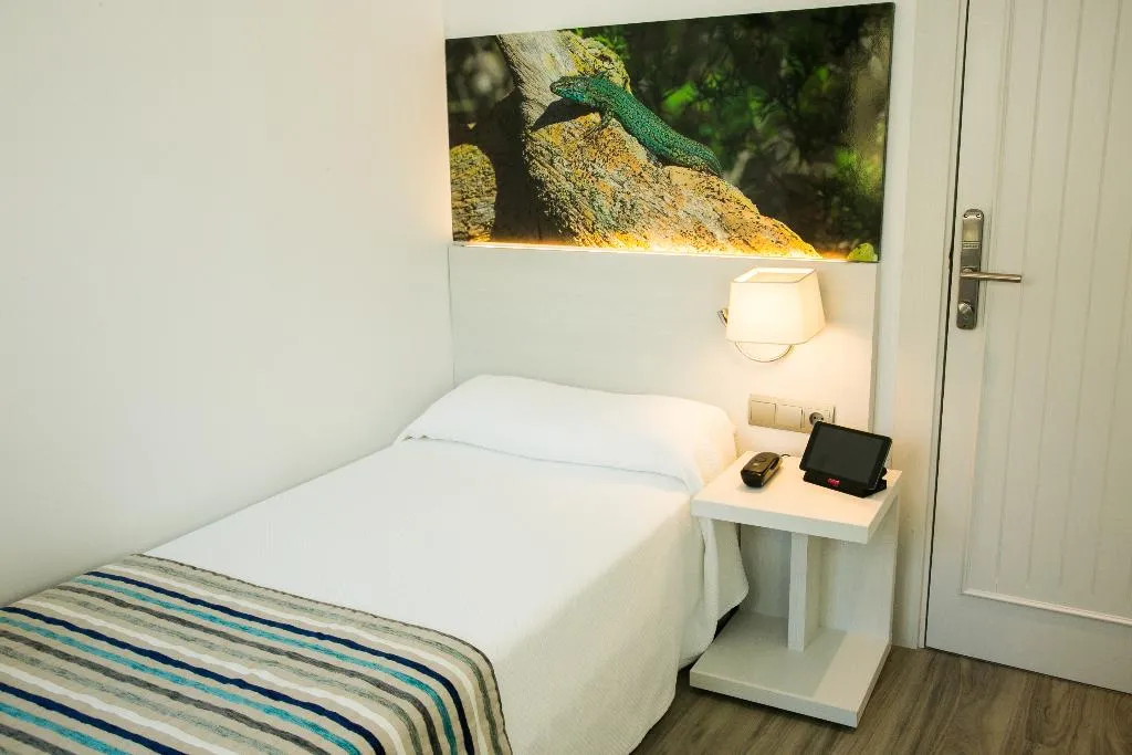 SINGLE STANDARD Room, Hotel Rosales Formentera, Ibiza
