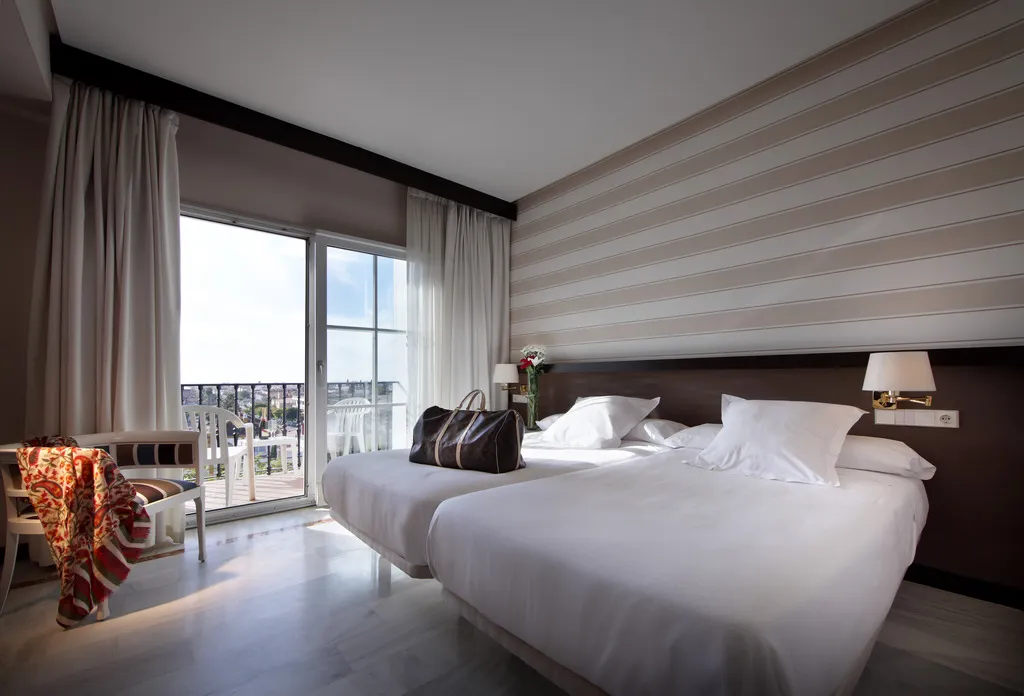 DOUBLE STANDARD Room, Abades Benacazon, Seville