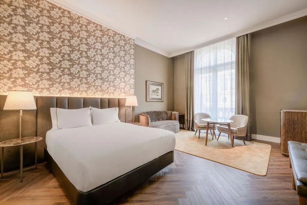 Room, AC Hotel Palacio del Retiro Autograph Collection, Madrid