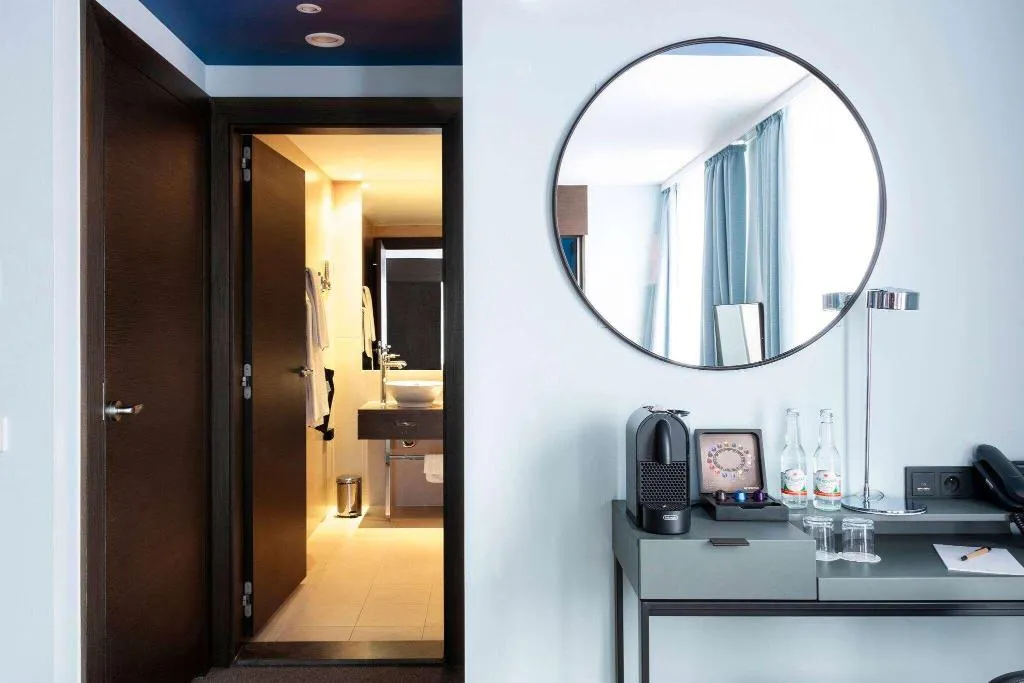 JUNIOR SUITE STANDARD Room, Vienna House by Wyndham Andel's Cracow, Krakow
