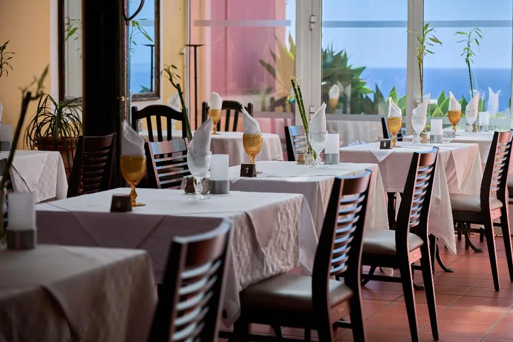 Restaurant, Inn & Art Hotel Gallery, Madeira