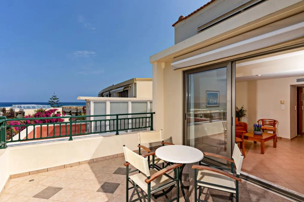 Room CAPACITY 4 Room, Hydramis Palace Beach Resort, Crete