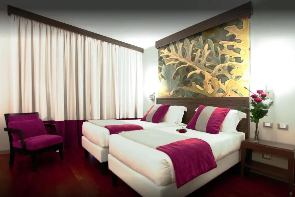 TWIN STANDARD Room, Ramada Plaza Milano Hotel, Milan