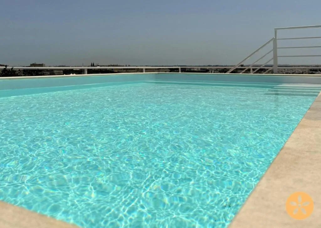 Pool, Ta' Tereza In Manwel Dimech, Malta