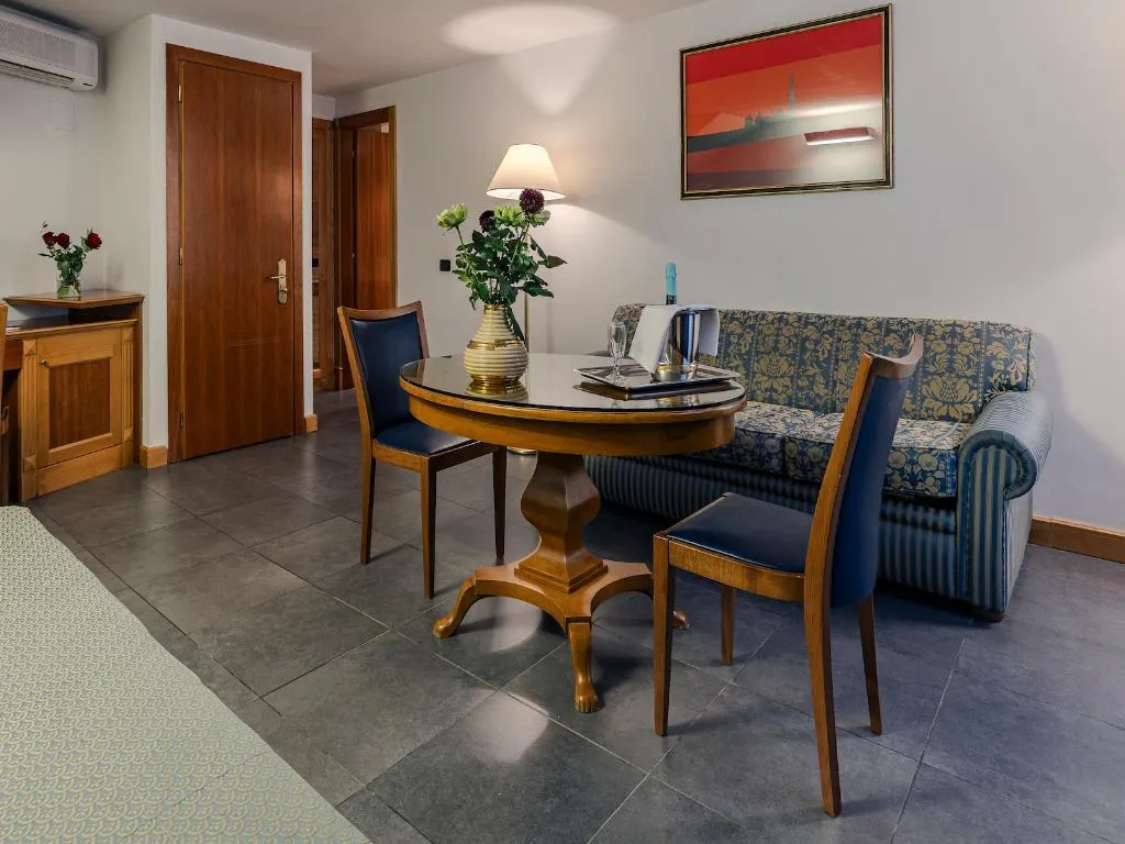 JUNIOR SUITE STANDARD Room, Diplomatic Rome, Rome