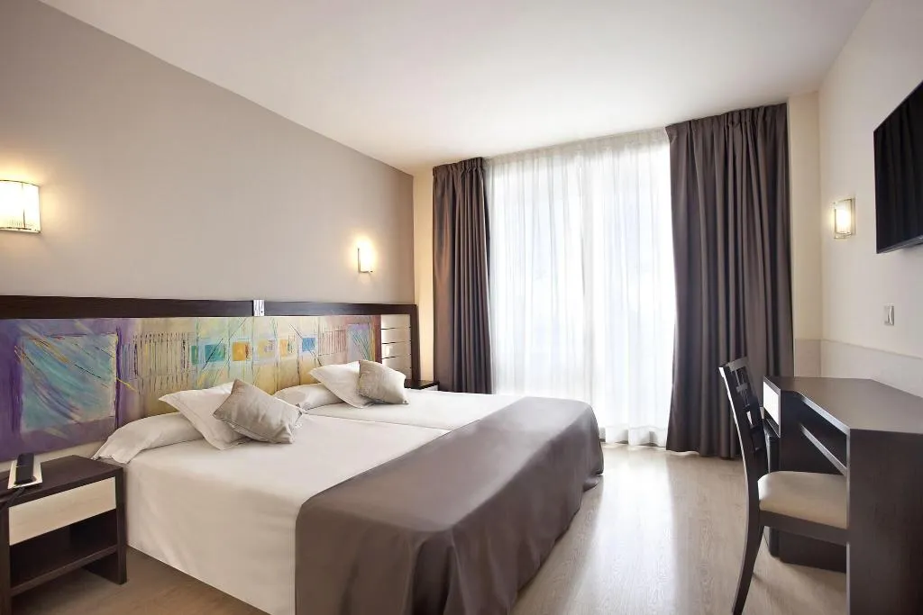 TRIPLE STANDARD Room, Indalo Park, Costa Brava