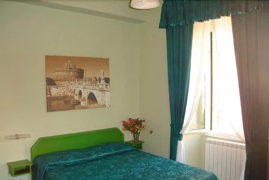 Room, La Dolce Vita Romana, Rome