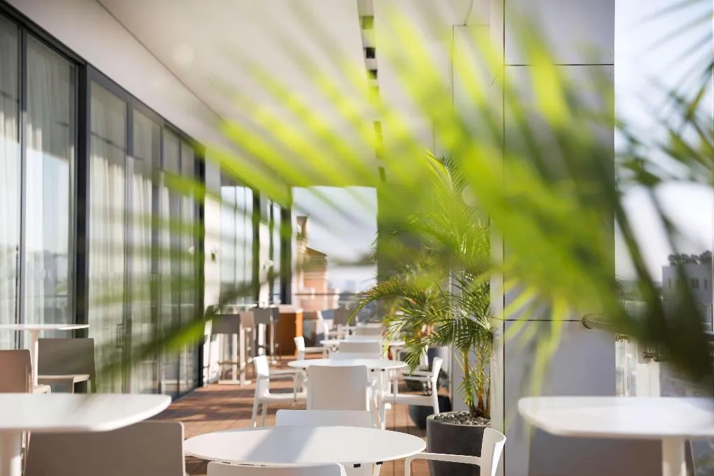 Restaurant, Radisson Blu Hotel Larnaca, Cyprus