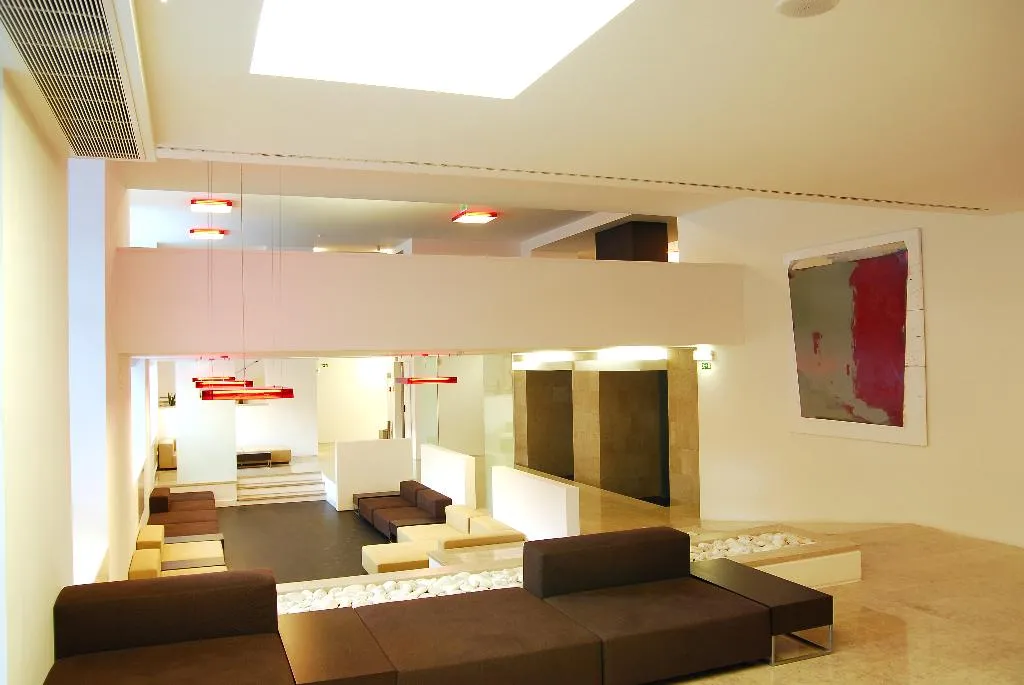 Lobby, Jerónimos 8, Lisbon