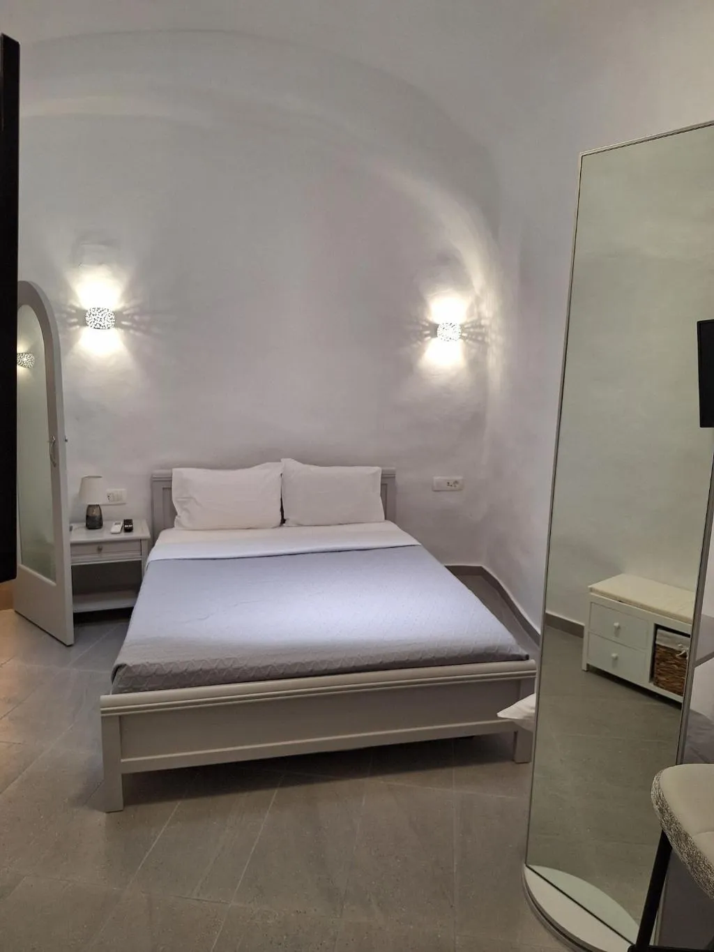 Room, Anamnesis Spa Luxury Apartments, Santorini