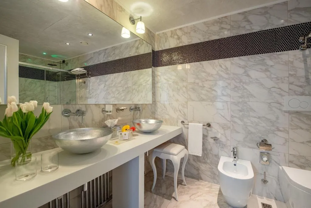 DOUBLE STANDARD Room, Carnival Palace, Venice