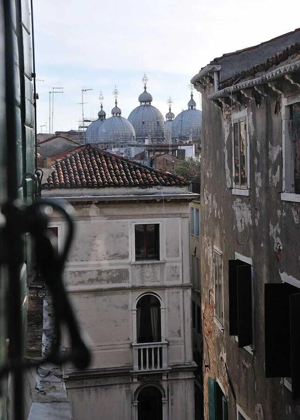General view, Ai Bareteri, Venice