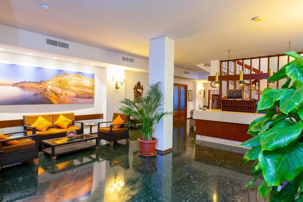 Lobby, Galera, Ibiza