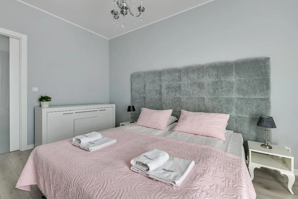 APARTMENT ONE BEDROOM Room, Dom & House – Apartments Sopocka Rezydencja, Gdansk